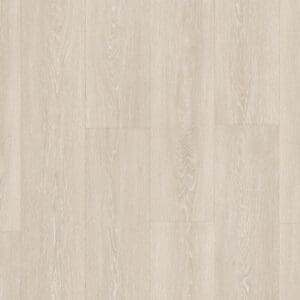Close-up of Quick-Step Majestic Valley Oak Light Beige laminate flooring showing detailed wood grain texture and authentic bevel edges