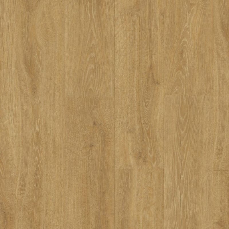 Full plank view of Quick-Step Majestic Woodland Oak Natural laminate flooring showing natural oak color and wood grain pattern